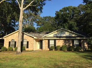 118 Spring Dr, Fairhope, AL 36532