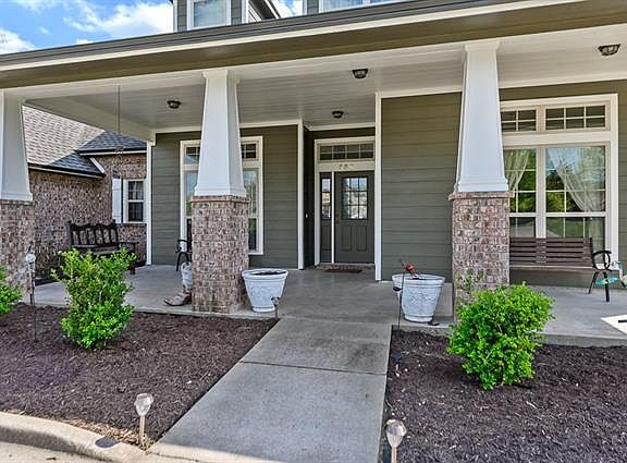 4th image of 336 Pecan Hollow Cir
