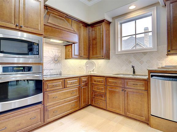 2nd image of 301 Watermere Dr APT 419