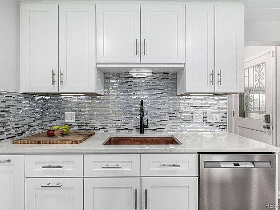 4th image of 4725 Quay Street