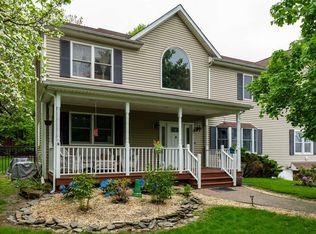 7 Donnie Pl, Poughkeepsie, NY 12603