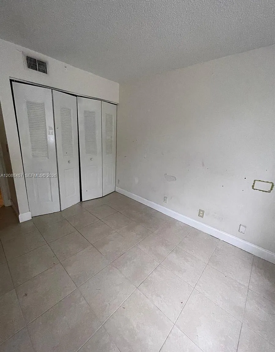 2 bed, 2.0 bath, 926 sqft, $2,000 — Photo 4