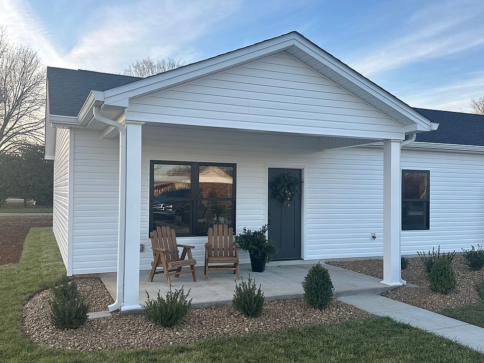 1st image of 26 Faramond Ln