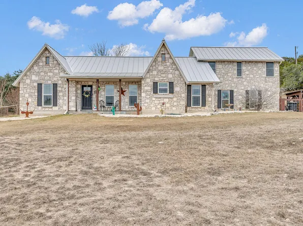 182 Shalako Dr, Kerrville, TX 78028