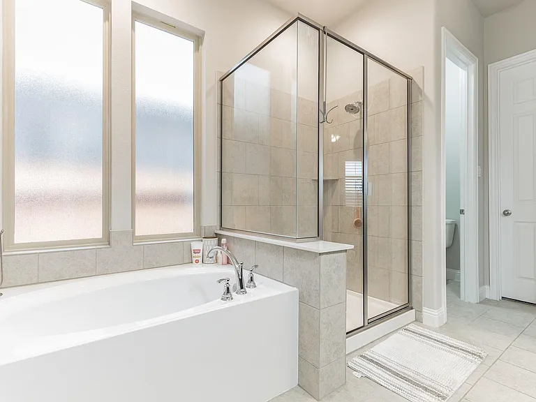 Master Bath 2_08122022