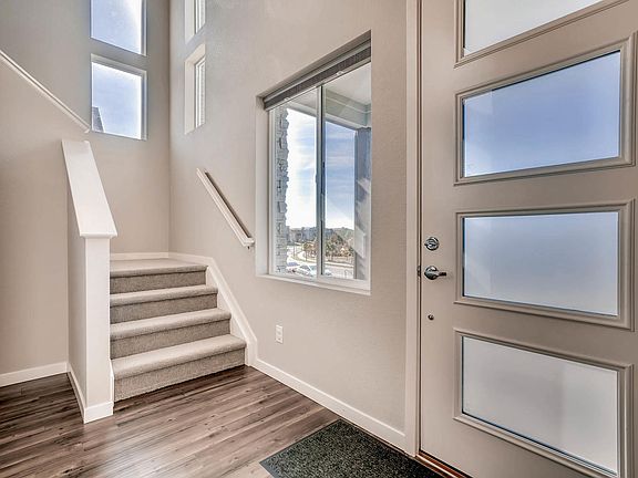 4th image of 10232 Southlawn Cir