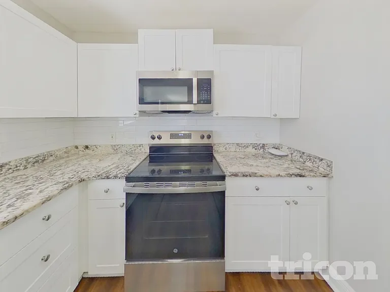 1002 E 108th Ave — Photo 5