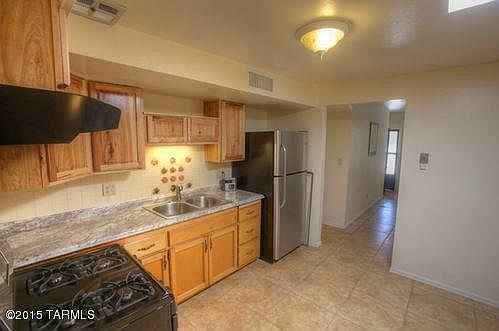5th image of 1638 S Treat Ave