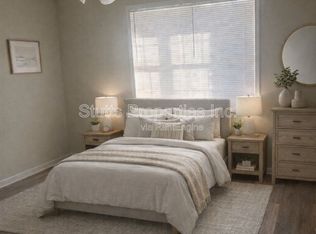 321 W Irvine Ave APT E, Florence, AL 35630