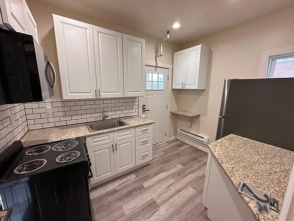 2nd image of 847 Barnett Ave APT 2