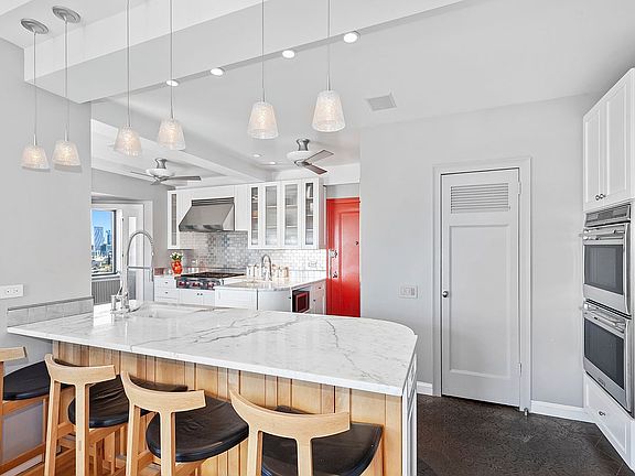 3rd image of 9 Prospect Park W APT 11C
