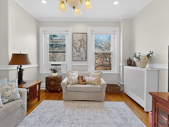 3rd image of 18 Hancock St APT 4