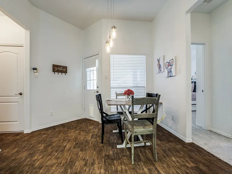 11298 Newberry Dr — Photo 19