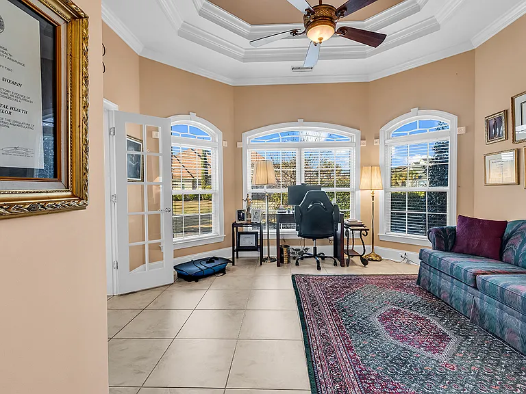801 Bluffview Dr — Photo 14