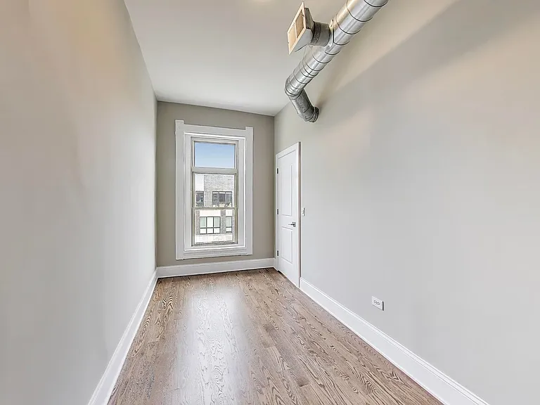 1429 W Grand Ave #3F — Photo 22