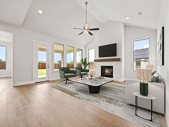 3rd image of 4004 Reserve Way