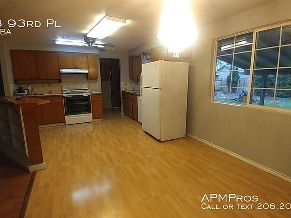 4th image of 5723 93rd Pl NE
