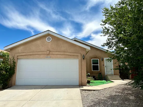 8842 Odin Rd SW, Albuquerque, NM 87121