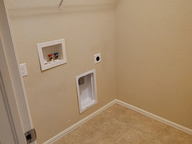 4850 Haiti Way — Photo 9