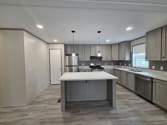 2nd image of 271 Mallard Ln #271