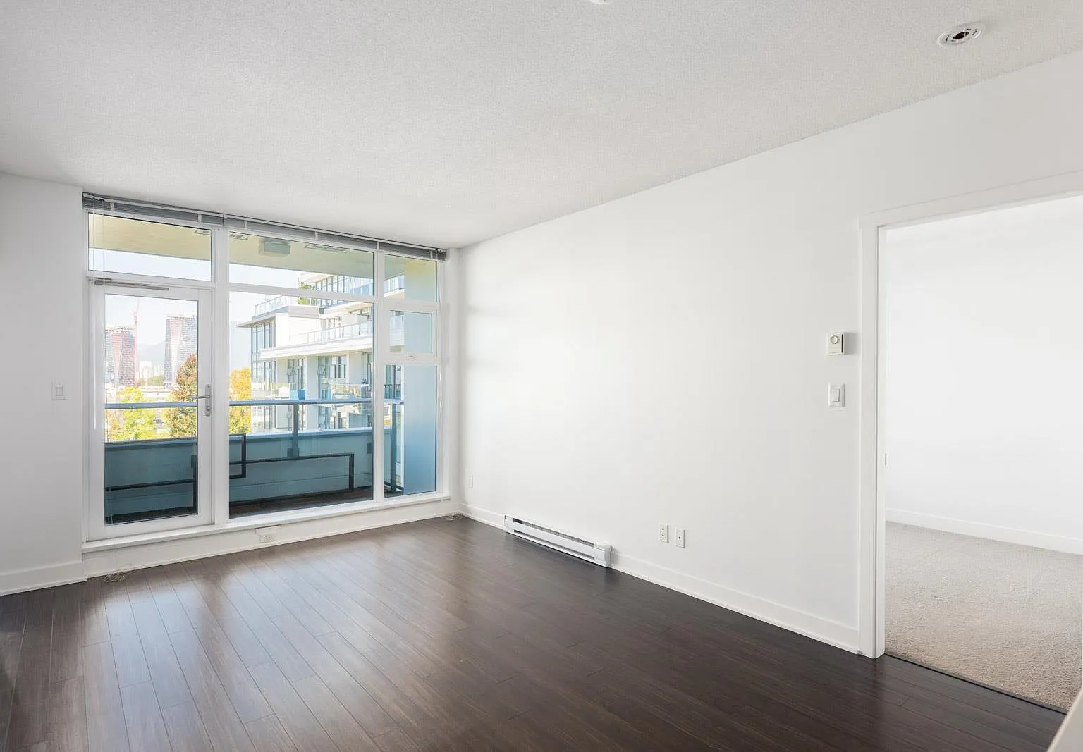 2 bed, 773 sqft, $4,200 — Photo 4