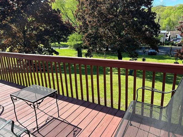 205 Padgettown Rd, Black Mountain, NC 28711