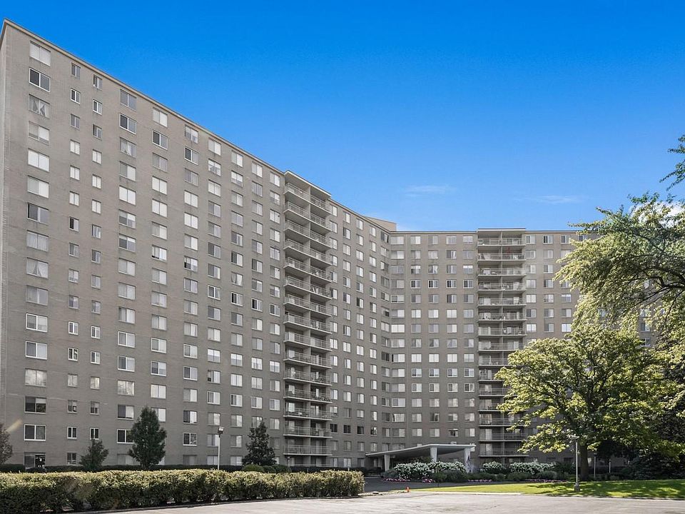 1st image of 7061 N Kedzie Ave Suite 1201