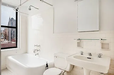 Rented by Akelius Real Estate Management