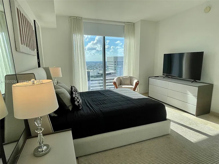 88 SW 7th St #2404 — Photo 11