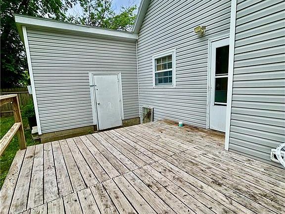 5th image of 314 E Vernon St N