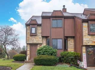 142 Nottingham Sq, Hackettstown, NJ 07840