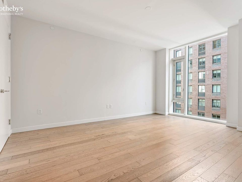 1st image of 505 W 43rd St #5S