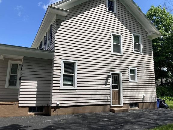 2nd image of 1158 Keyes Ave
