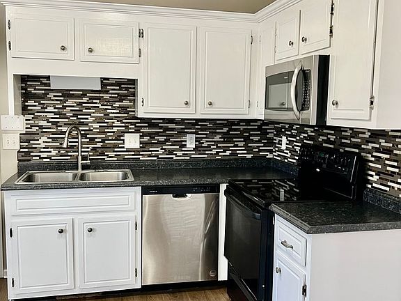 5th image of 1334 Abigail Ct