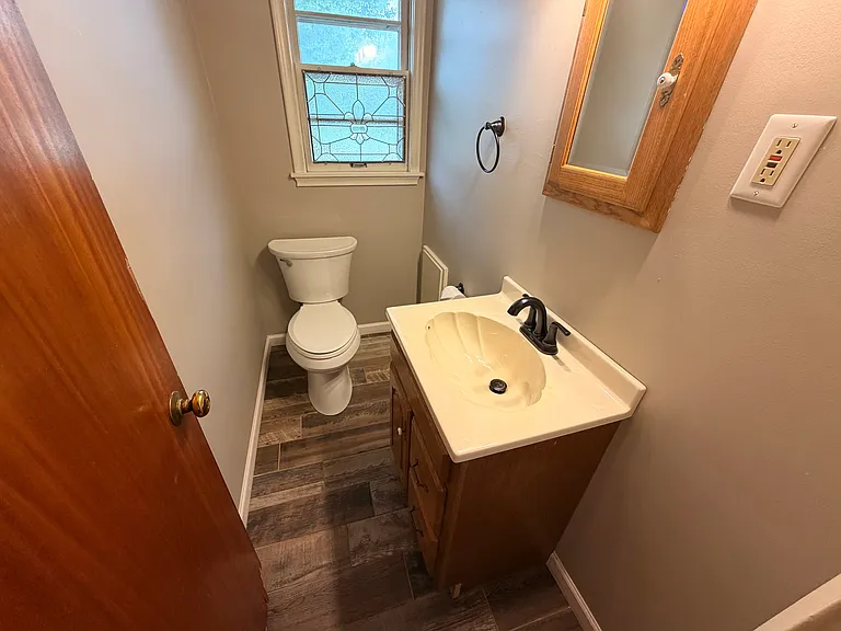 710 S 67th Ave — Photo 12