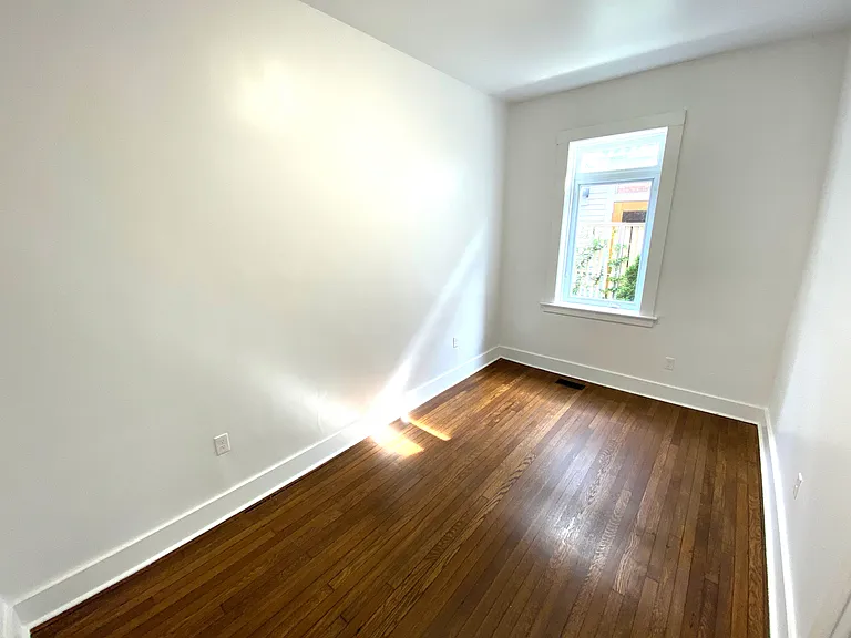 831 Whalley Ave #5 — Photo 9