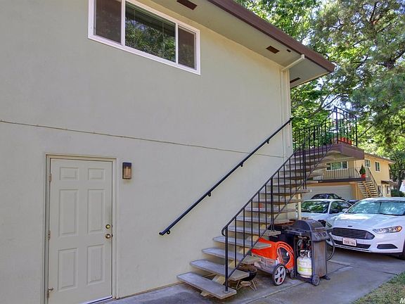 4th image of 1730 Fremont Ct APT 4