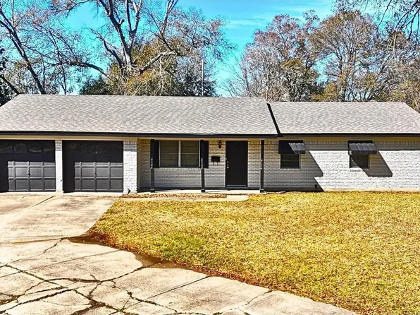 390 Bradford Dr, Beaumont, TX 77707