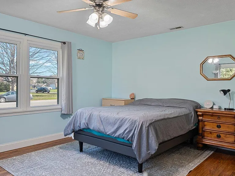 507 E Gibson St — Photo 13