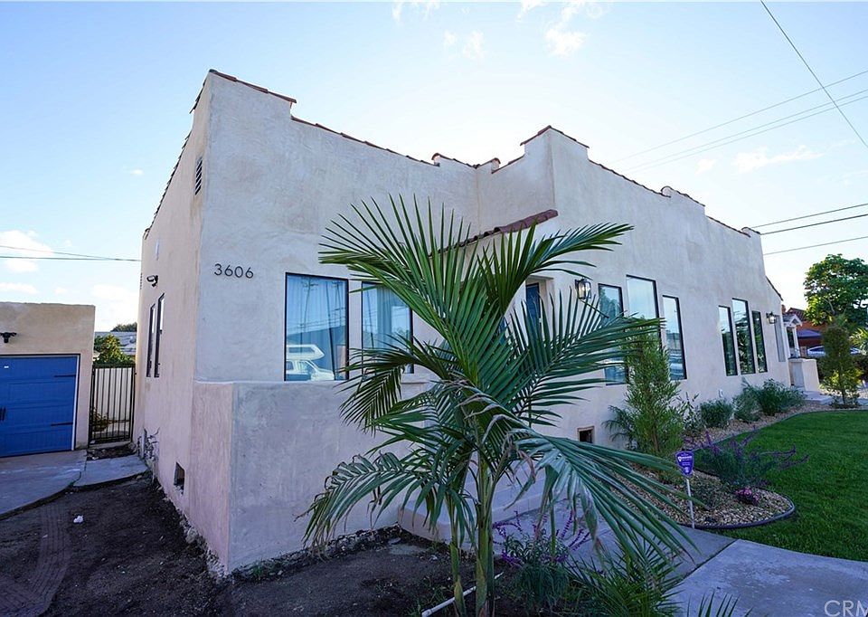 1st image of 3606 W 58th Pl