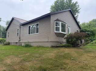 11365 Warner Ave, Grant, MI 49327