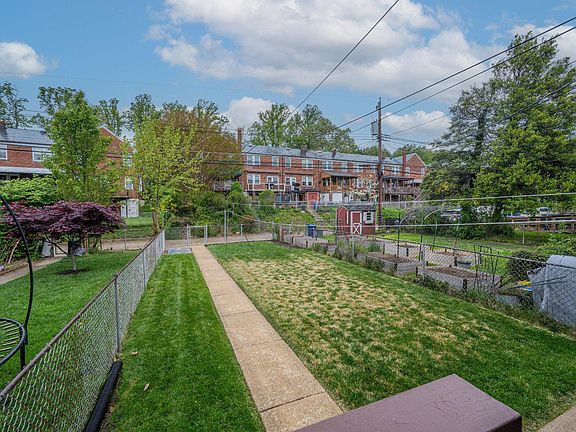 4th image of 406 Greenlow Rd