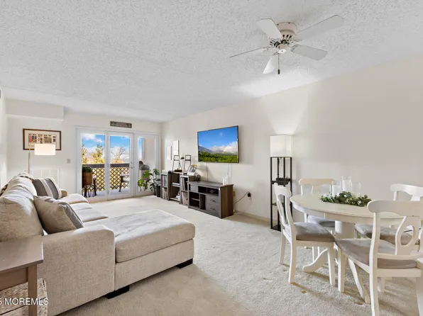 32 Center Avenue #17, Atlantic Highlands, NJ 07716