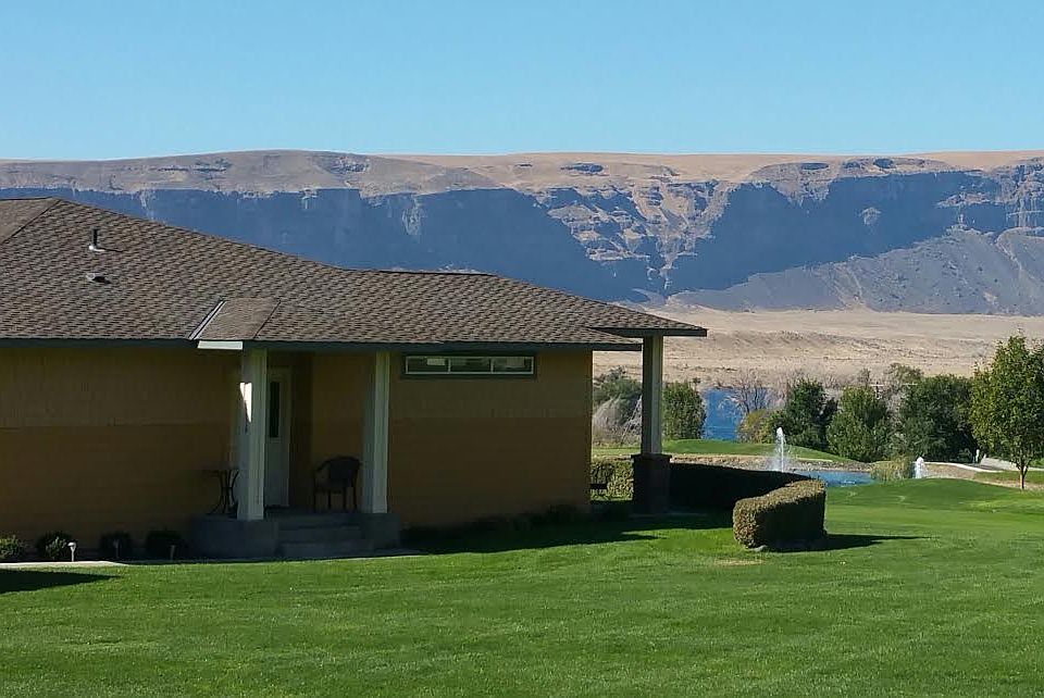 1st image of 9258 Canyon Dr NW