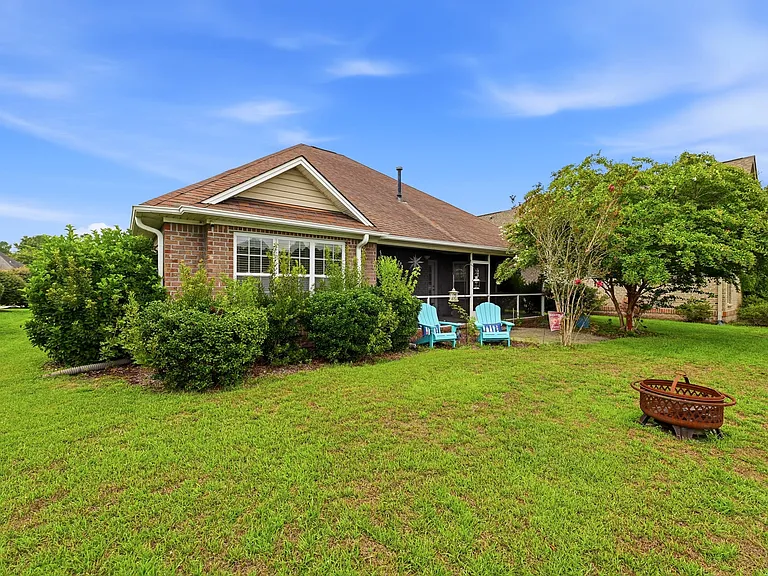 1156 Slater Way — Photo 34