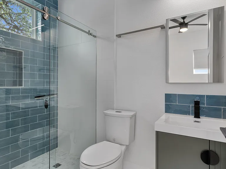 4712 Reyes St #1 — Photo 19