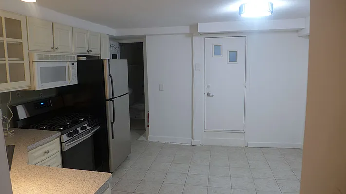 Rented by Garfield Realty  | media 24