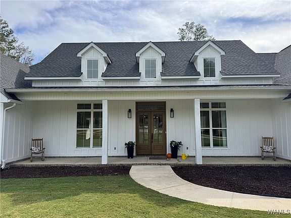 2nd image of 15415 Reserve Cir
