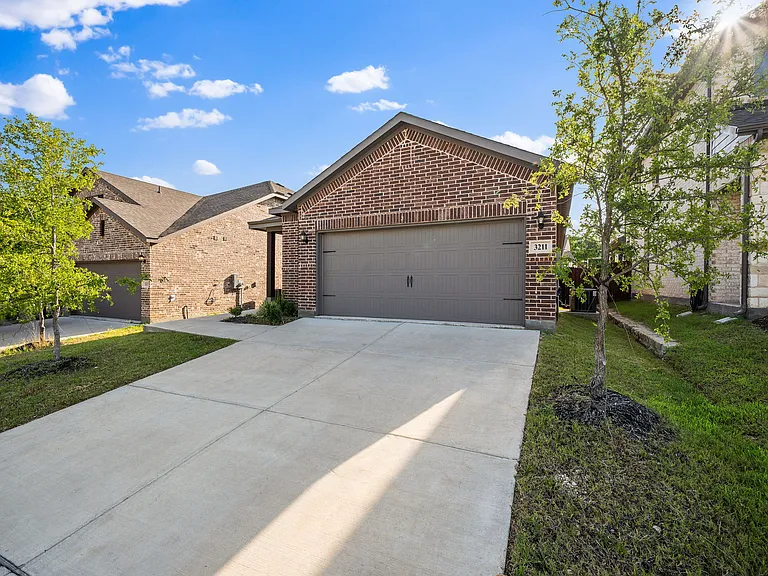 3211 Bedstraw Ln — Photo 7
