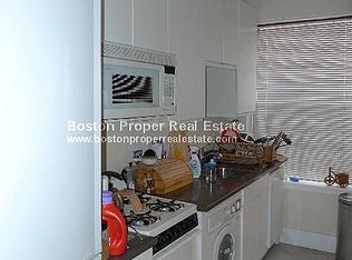160 Saint Botolph St #22, Boston, MA 02115